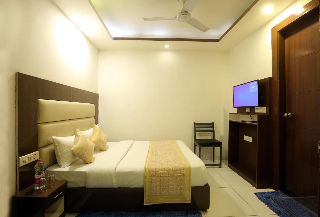Hotel Qualia Suites At Delhi Airport Nowe Delhi Zewnętrze zdjęcie