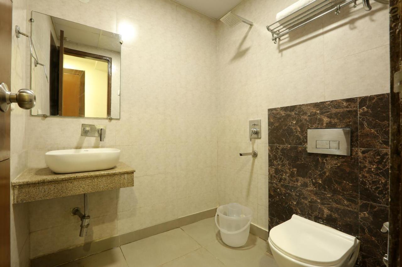 Hotel Qualia Suites At Delhi Airport Nowe Delhi Zewnętrze zdjęcie